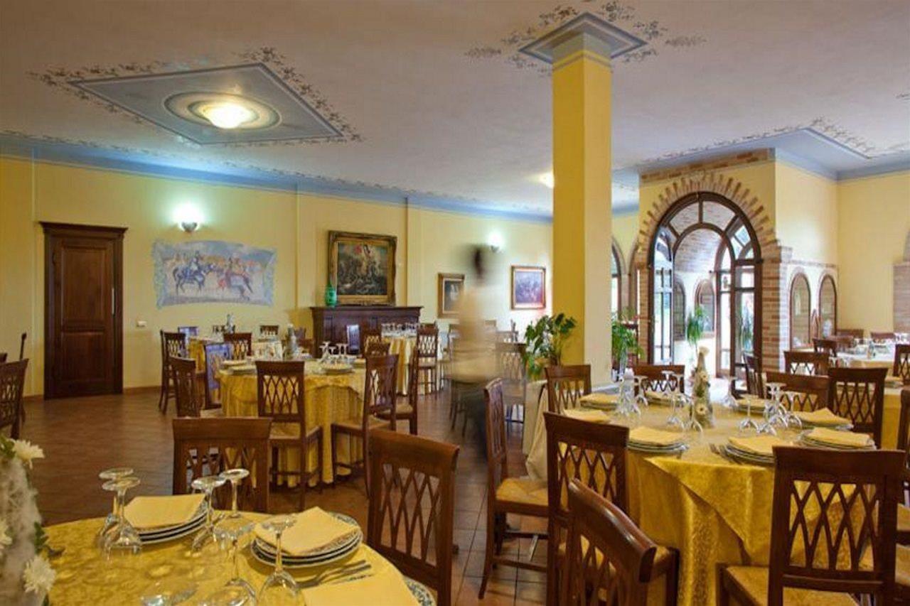 Hotel Funtana Noa Villanovaforru Exterior foto